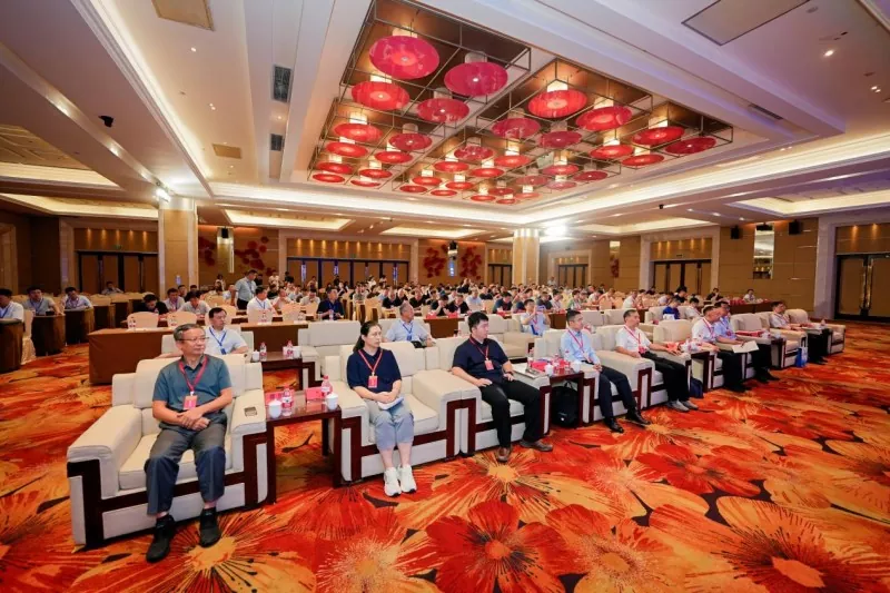 สมาคมอุตสาหกรรมโครงสร้างเหล็กซานตงจัดการประชุมและนิทรรศการเทคโนโลยีใหม่สี่ครั้ง
