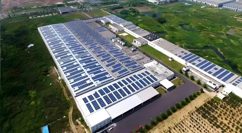 การก่อสร้างเหล็กคลังสินค้าแบบ PV-Integrated
